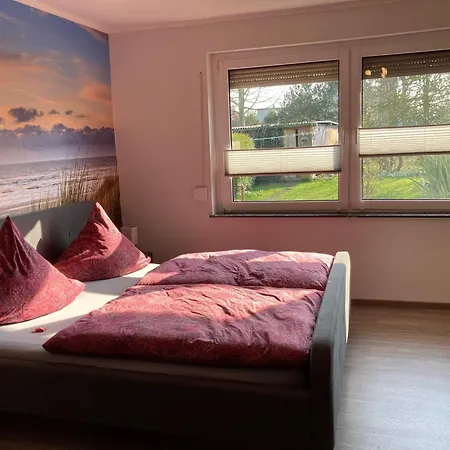 Apartment Ostseestrandlaeufer 1 *